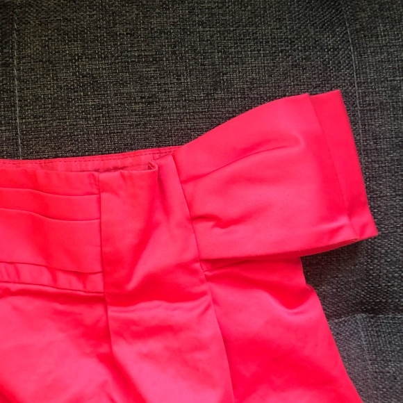 BCBG mini skirt with side bow - Picture 5 of 7